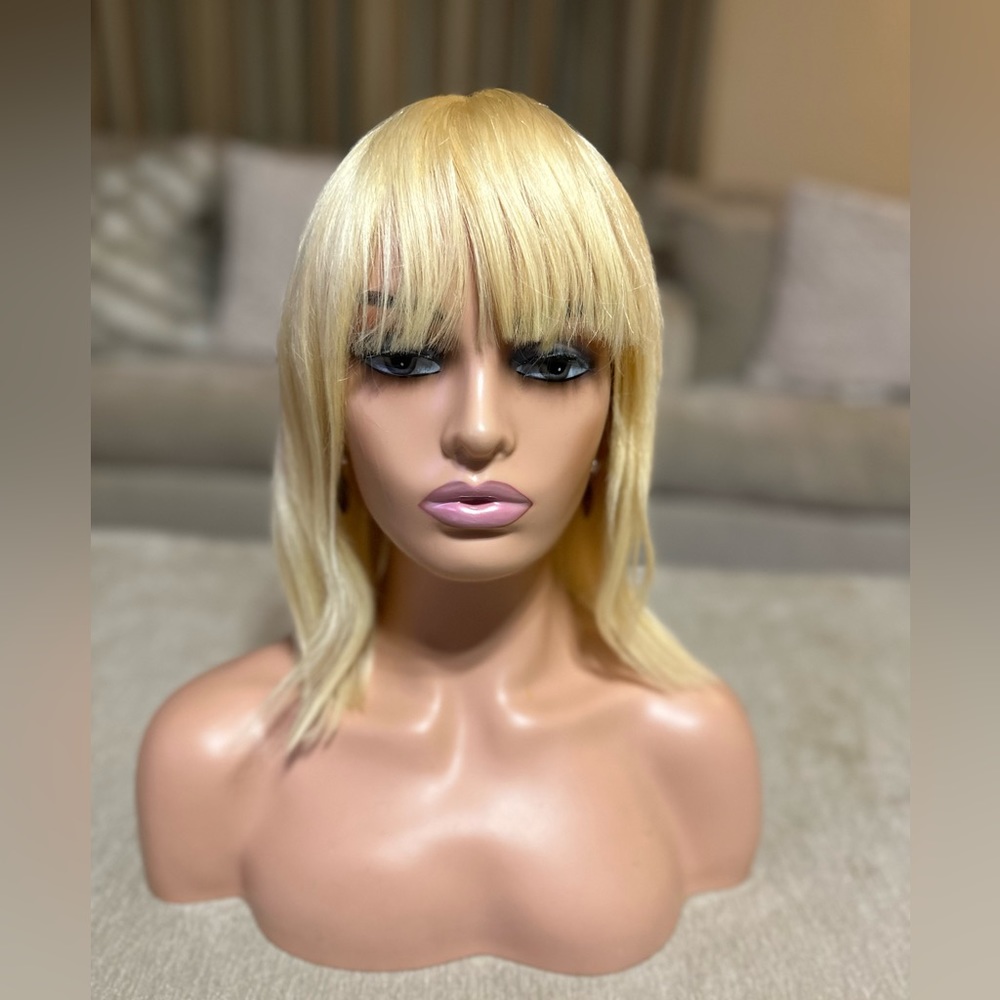 Wig - Picture 2 of 6